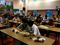 台湾大学900人同窓会で100人に純碁指導
