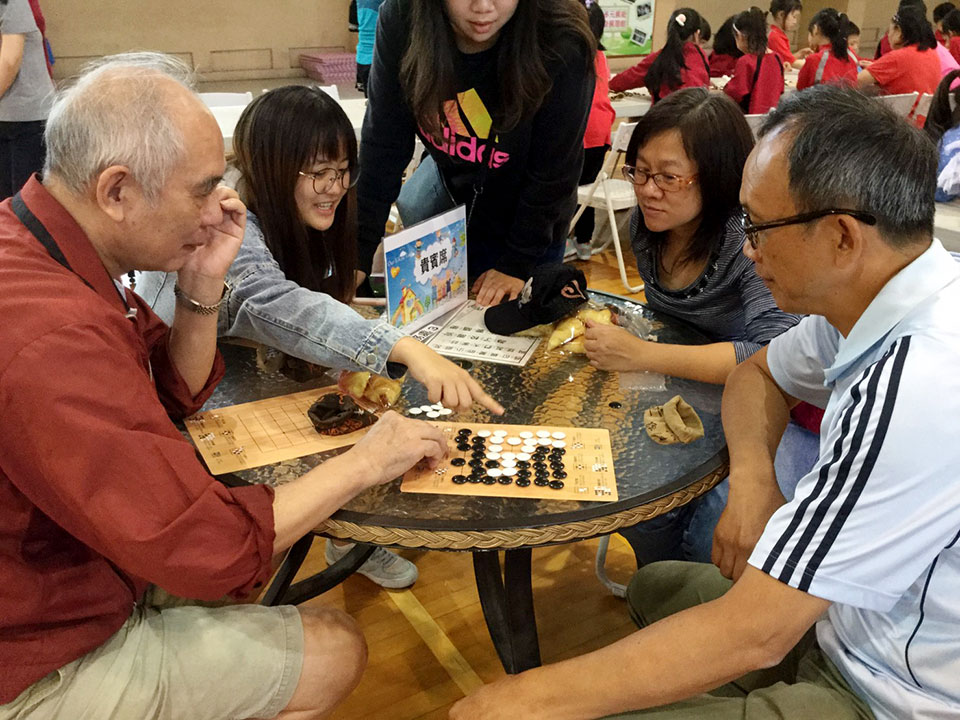 台北で子供と高齢者の純碁入門イベント共催